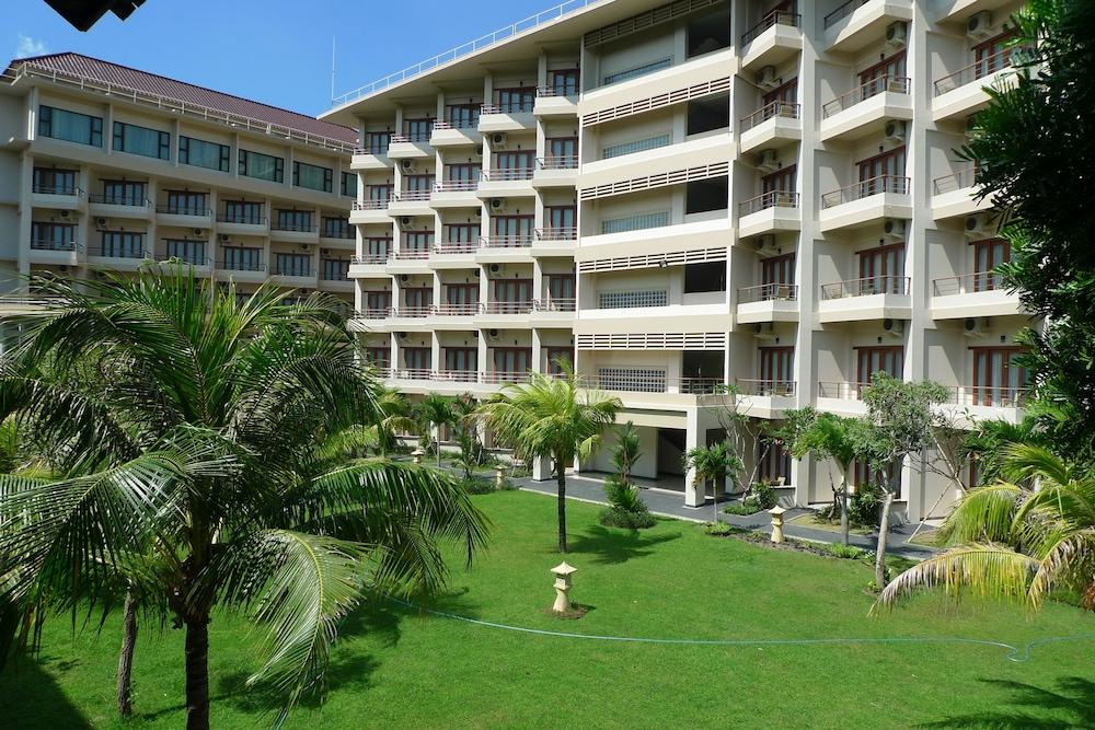 Lombok Raya Hotel Mataram Zewnętrze zdjęcie