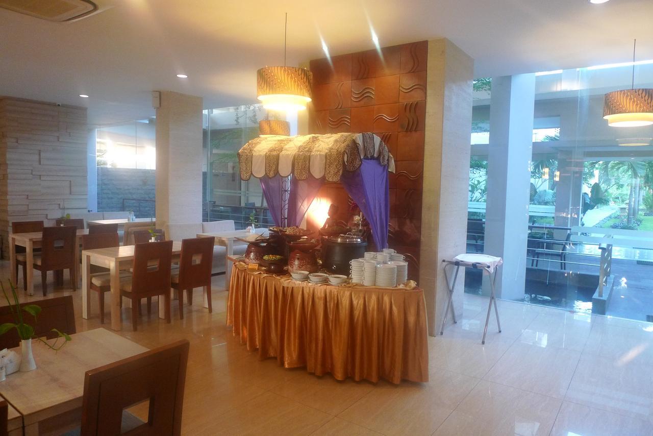 Lombok Raya Hotel Mataram Zewnętrze zdjęcie