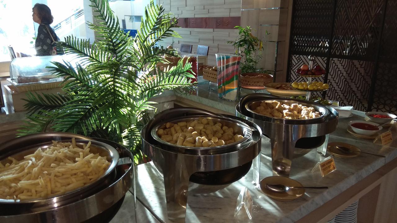 Lombok Raya Hotel Mataram Zewnętrze zdjęcie