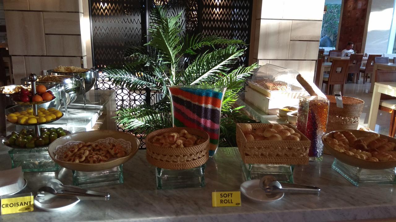 Lombok Raya Hotel Mataram Zewnętrze zdjęcie