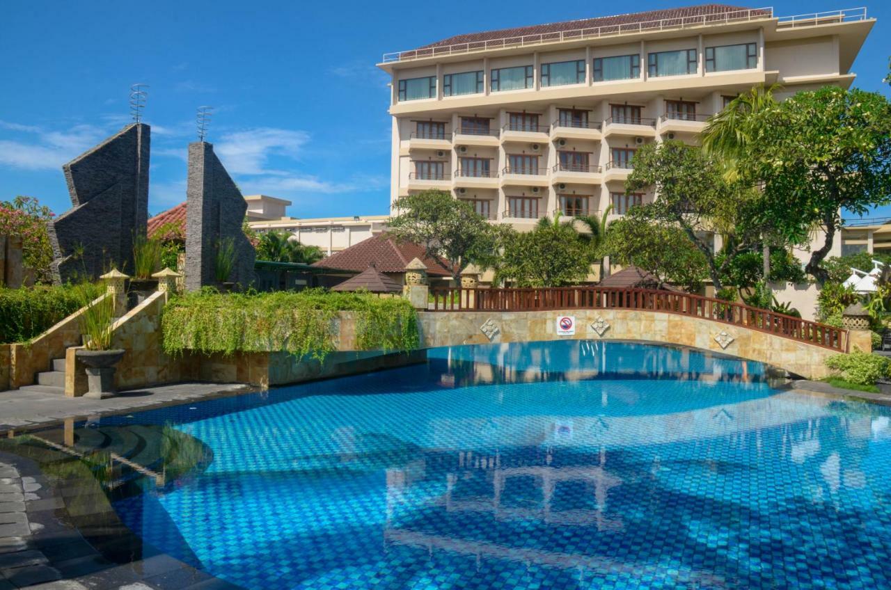 Lombok Raya Hotel Mataram Zewnętrze zdjęcie